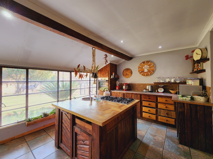 7 Bedroom Property for Sale in Potchefstroom Rural North West